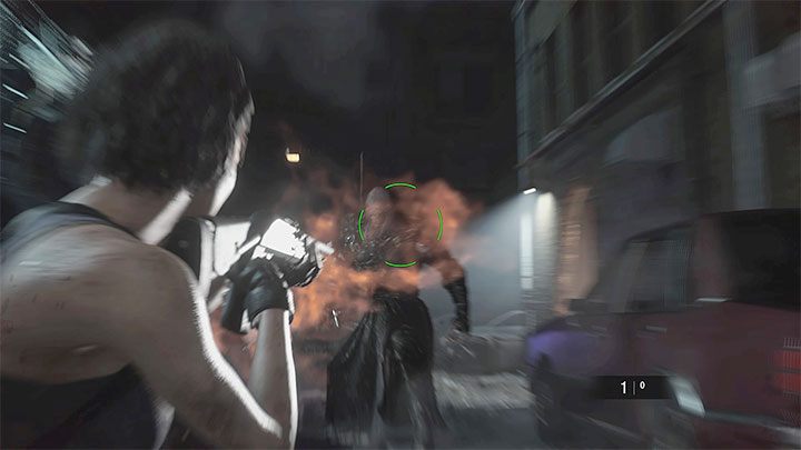 Greife Nemesis mit nur mächtigen Waffen an - hauptsächlich mit einer Schrotflinte und einem Granatwerfer (Magnum kann erst später im Spiel erworben werden) - Resident Evil 3: Nemesis - der Hauptboss, Feind - Grundlagen - Resident Evil 3 Guide
