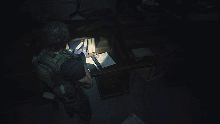 Der Verhaftungsbericht befindet sich auf einem der Schreibtische im West Office im Erdgeschoss der Polizeistation - Resident Evil 3: Geheimnisse der Polizeistation, Sammlerstücke - Sammlerstücke und Geheimnisse - Resident Evil 3 Guide
