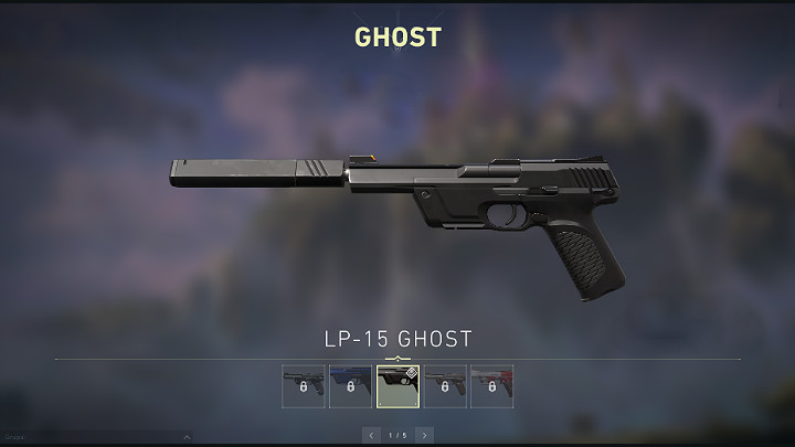 Ghost ist ohne Zweifel die genaueste Pistole im Spiel - sie kann erfolgreich über größere Entfernungen eingesetzt werden, aber Sie müssen bedenken, dass sie weniger Schaden verursacht - Valorant: Sidearm-Waffenführer - Classic, Shorty, Frenzy, Ghost, Sheriff - Weapons - Valorant Guide