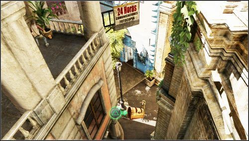 Wenn Sullivan das Gebäude mit einem zusätzlichen Schlüssel verlässt, müssen Sie ihm folgen, indem Sie auf die Wände gehen und auf den Balkon springen - Uncharted 3: Kapitel 2 Schatzführer - Schätze - Uncharted 3 Drakes Deception Guide