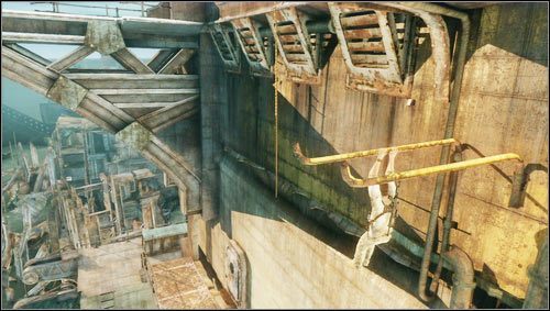 Während Sie an der Wand eines großen Schiffes mit einem Funkturm (direkt vor dem Turm selbst) klettern, erreichen Sie zwei Rohre - Uncharted 3: Kapitel 12 Schatzführer - Schätze - Uncharted 3 Drakes Deception Guide
