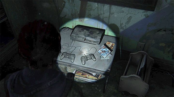 Neben PlayStation 3 gibt es auch Dualshock-Pads und andere Spiele, die von Naughty Dog entwickelt wurden - Uncharted 2: Unter Dieben und Jak und Daxter HD-Sammlung - The Last of Us 2: Ostereier auf Ellie-Bühnen - Ostereier und Kuriositäten und - Der letzte von uns 2 Leitfaden