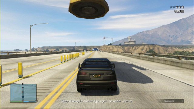 Fahren Sie das Auto direkt unter dem Magneten - Überfall 1: Fleeca Job - Überfälle (DLC) - GTA 5-Leitfaden
