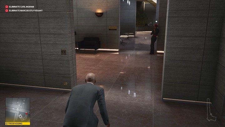 Wait until all potential enemies have passed or are not looking in your direction and immediately jump over the railing - head to the left - Hitman 3: Marcus Stuyvesant - how to kill him? Dubai, walkthrough - On Top of the World - Dubai - Hitman 3 Guide