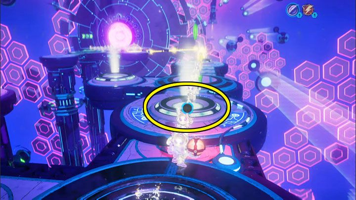 Return to the area with the pressure plate and throw the lift sphere into the slot marked in the picture - Ratchet & Clank Rift Apart: Kit, Return to Sargasso - puzzle guide, list - Clank and Kit Riddles - Ratchet & Clank Rift Apart Guide
