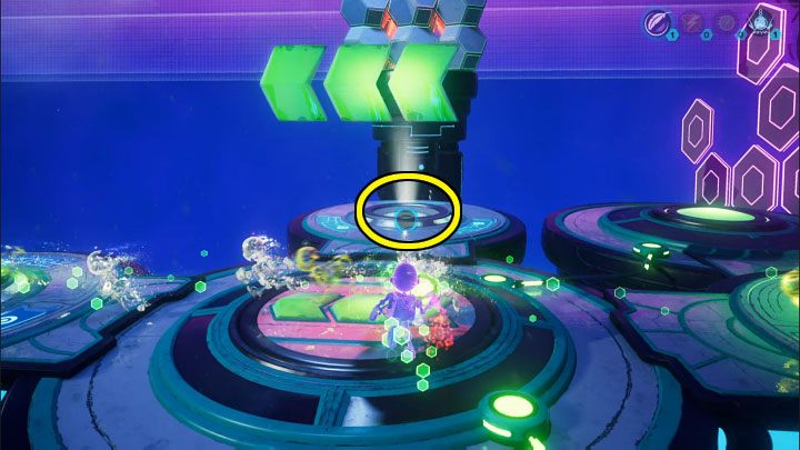 Turn towards the slot shown in the picture and throw the lift sphere at it - Ratchet & Clank Rift Apart: Clank, Return to Savali - puzzle guide, list - Clank and Kit Riddles - Ratchet & Clank Rift Apart Guide