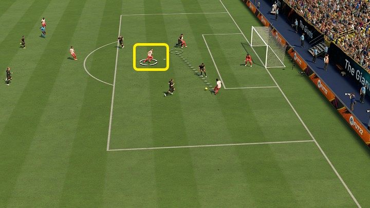 Wenn Sie es geschafft haben, den Ball in den gegnerischen Strafraum zu befördern, überlegen Sie sich, wie Sie die Aktion beenden möchten, um Ihre Chancen auf ein Tor zu maximieren - FIFA 22: Die Aktion beenden - die besten Möglichkeiten - Grundlagen - FIFA 22-Leitfaden
