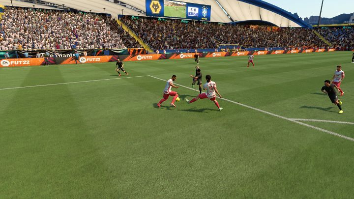 In FIFA 22-Spielen müssen Sie häufig Schüsse auf Ihr eigenes Tor abwehren - FIFA 22: Verteidigung - Fortgeschrittene Techniken - Grundlagen - FIFA 22-Leitfaden