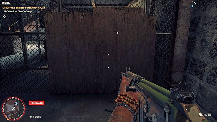 Zusätzlicher Hinweis - Wenn Sie keinen Durchgang zu einem Bereich sehen, der zB von einem hohen Zaun umgeben ist, dann suchen Sie nach Holzbrettern oder ähnlichen Hindernissen - Far Cry 6: Verschlossene Türen - zu öffnen?  - FAQ - Far Cry 6-Leitfaden