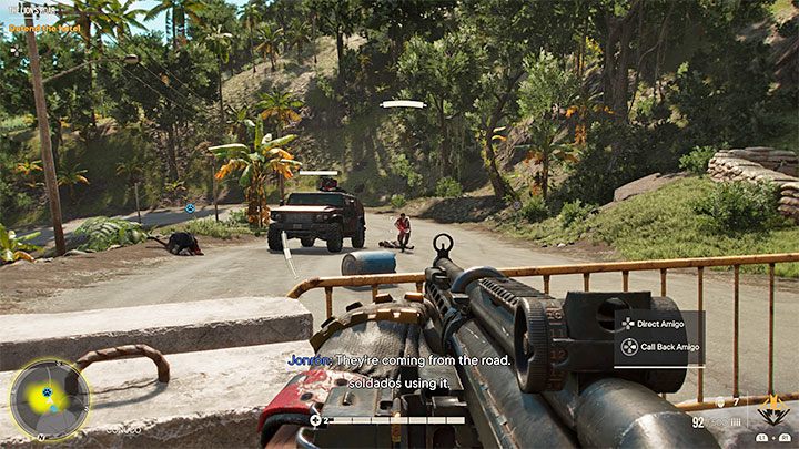 Suchen Sie während des Kampfes nach Möglichkeiten, Fässer zu treffen, um sie in die Luft zu jagen – Far Cry 6: The Lions Roar – Komplettlösung – El Este – Far Cry 6 Guide
