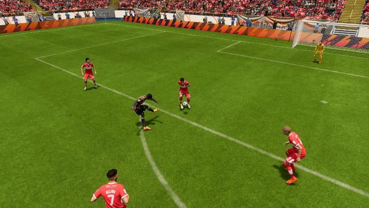 In vielen Fällen müssen Sie während FIFA 23-Spielen einen Torschuss blocken, um ihn nicht zu verlieren - FIFA 23: Verteidigungsspiele - grundlegende und fortgeschrittene Techniken - Grundlagen - FIFA 23-Leitfaden