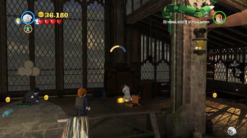 Der orangefarbene Griff befindet sich rechts neben dem Lehrer in der Ecke – Harry Potter Jahre 5–7: Snapes Tränen – Geheimnisse, Sammlerstücke – Jahr 7 – LEGO Harry Potter Jahre 5–7 Leitfaden
