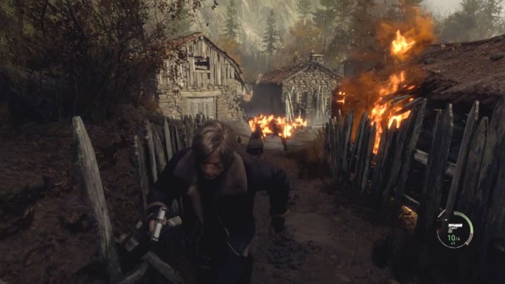 Ein weiterer interessanter Ort im Dorf ist der Kuhstall – Sie können eine hängende Öllampe umwerfen, um ein Feuer zu verursachen – Resident Evil 4 Remake: Wie überlebt man die Schlacht auf dem Dorfplatz?  - FAQ - Resident Evil 4 Remake-Leitfaden