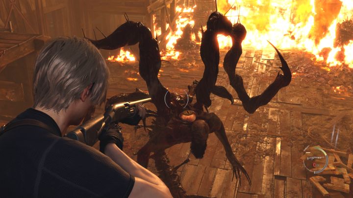 Schwachpunkt ist das Auge auf dem Rücken des Bosses - Resident Evil 4 Remake: Wie besiegt man Boss Mendez?  - Bosse - Resident Evil 4 Remake-Leitfaden
