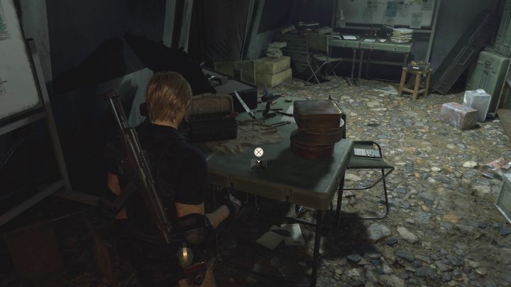 Das Foto von Leon ist auch in einem großen Zelt südlich des Campingplatzes zu finden – Resident Evil 4 Remake: Dateikarte – Insel – Geheimnisse – Resident Evil 4 Remake Guide