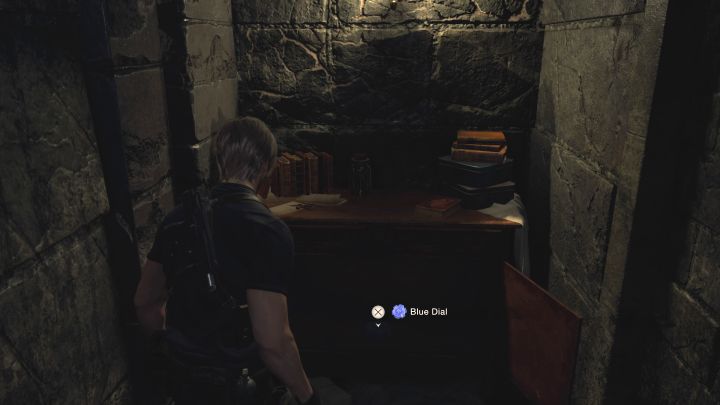 Erkunden Sie zuerst den Bereich auf der rechten Seite – Resident Evil 4 Remake: Zifferblätter und Kirchenpuzzle aus Buntglas – Rätsellösungen – Resident Evil 4 Remake Guide