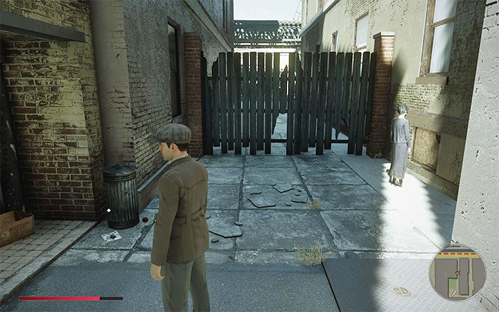You can only enter the courtyard from the east (picture 1), as there is an indestructible fence in its northern part - Mafia Definitive Edition: Black Mask magazines - list and locations - Secrets and finders - Mafia Definitive Edition Guide, Walkthrough