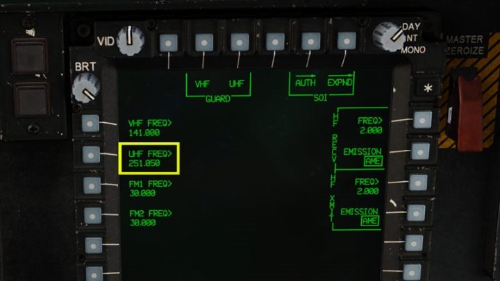 Überprüfen Sie auf dem COM-Bildschirm, ob sich die Frequenz geändert hat – DCS AH-64D Apache: Funkkommunikation – Wie verwendet man Funkgeräte?  - Systeme und Sensoren - DCS AH-64 Apache Guide