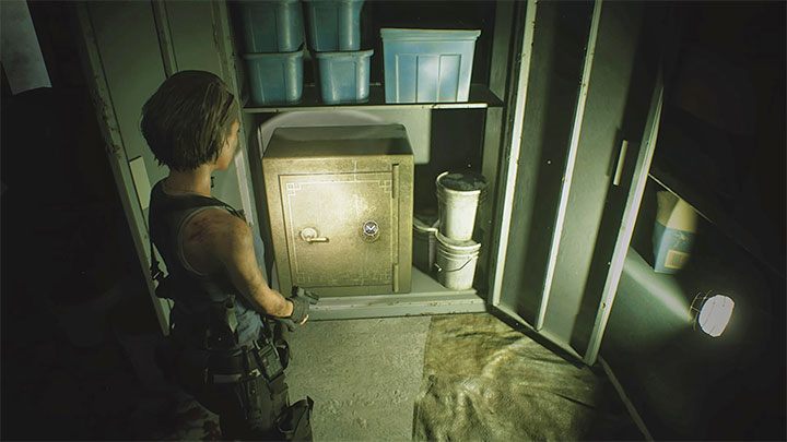 Der Safe befindet sich neben einem oben beschriebenen Tagebuch in einem Wohnhaus in der Innenstadt. Wenn Sie ihn öffnen, erhalten Sie das Dot Sight-Upgrade für Ihre Pistole - Resident Evil 3: Geheimnisse, Sammlerstücke - Sammlerstücke und Geheimnisse - Resident Evil 3 Guide