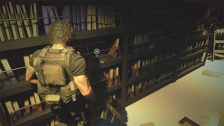 Das Tagebuch befindet sich im Regal zwischen den Akten im Records Room im 2F des Krankenhauses - Resident Evil 3: Krankenhausgeheimnisse, Sammlerstücke - Sammlerstücke und Geheimnisse - Resident Evil 3 Guide