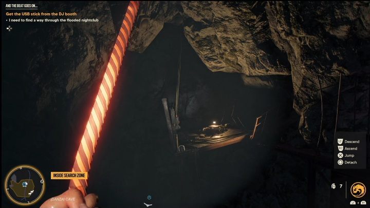 Schauen Sie ganz unten nach oben, um das Seil zu werfen und einen kleinen Vorsprung zu erreichen – Far Cry 6: And the Beat Goes On... – Schatzsuche (Valle De Oro) – Valle De Oro – Far Cry 6 Guide