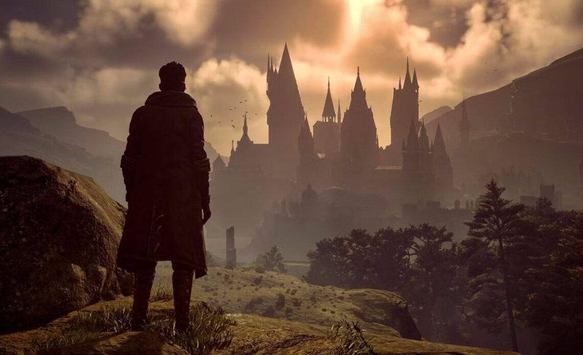 Warner Bros. bets everything on four cards. This is what the publisher