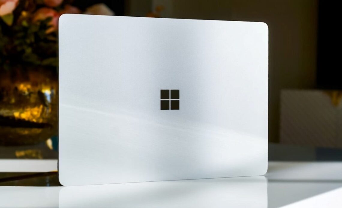 New Windows feature works like screen sharing for artificial intelligence. This what Copilot Vision can do, image source: Triyansh Gill; Unsplash.com; 2024.