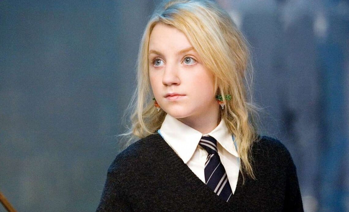 This must be fixed in the Harry Potter TV series from HBO Max. HP fans are demanding that the change made by the films be reversed, image source: Harry Potter and the Order of the Phoenix, David Yates, Warner Bros. Pictures, 2007.