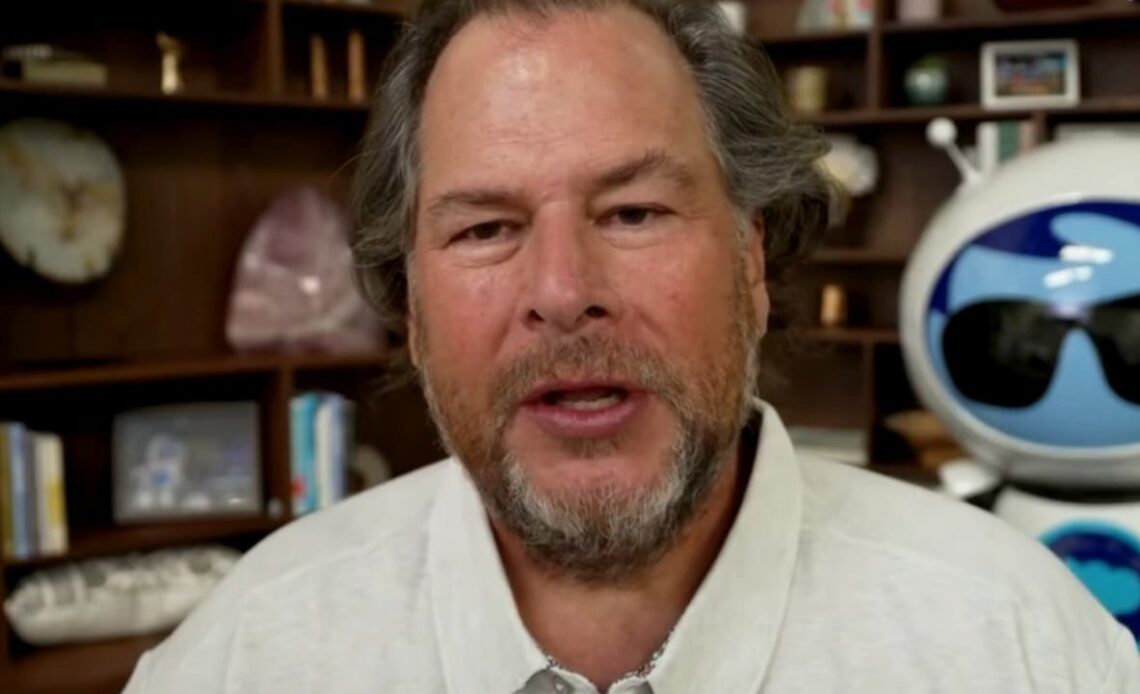 „I’ve reduced it from 9,000 head to about 5,000 because I need less heads” - tech giant boasts job cuts thanks to AI, image source: YouTube: The Logan Bartlett Show; 2025.