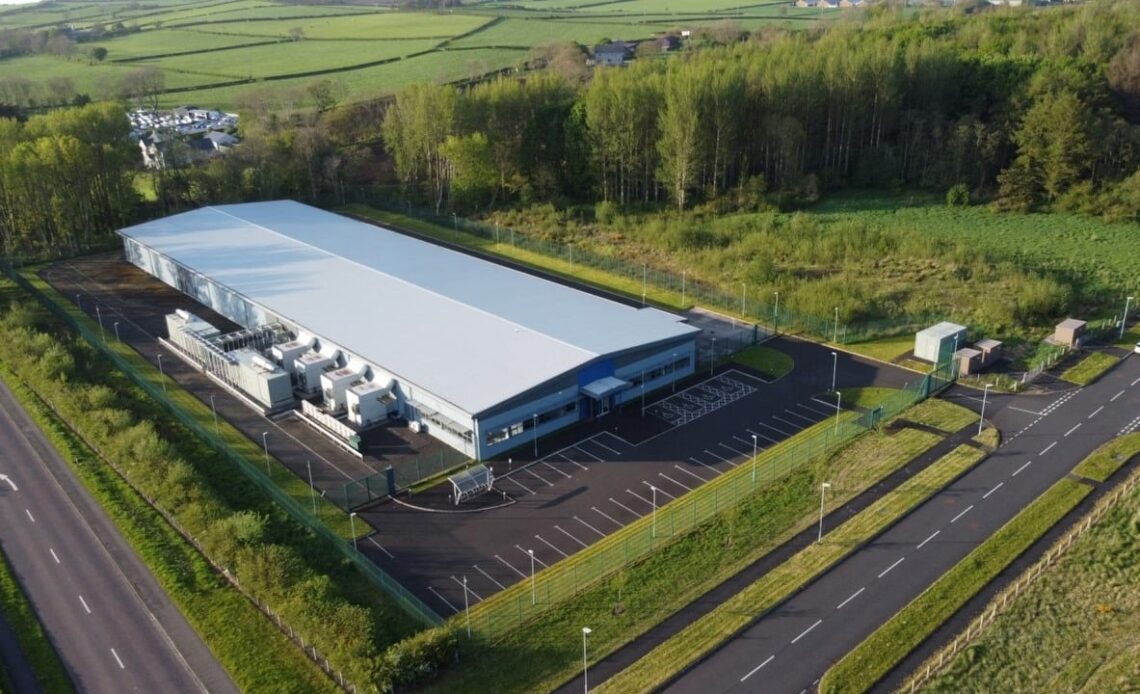 The dark side of the AI boom: a growing number of rural residents in the US oppose the construction of data centers, image source: Geoffrey Moffett; Unsplash.com; 2024.