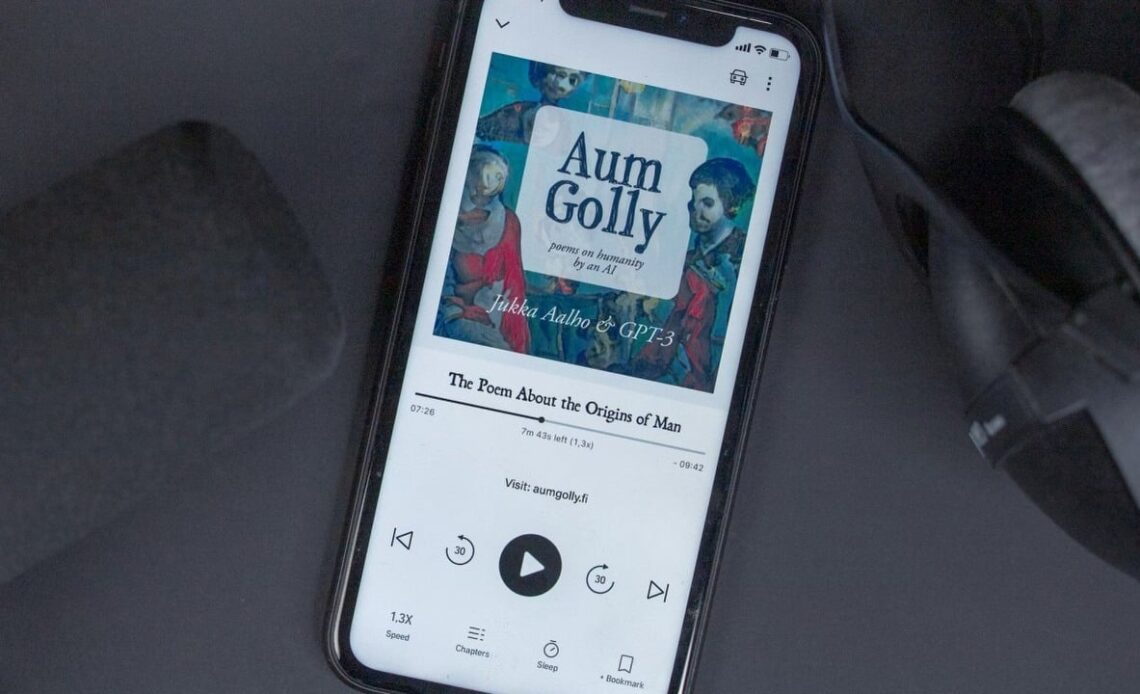 Apple Podcasts tested by hackers. They attempt attacks using a popular app, image source: Jukka Aalho; Unsplash.com; 2021.