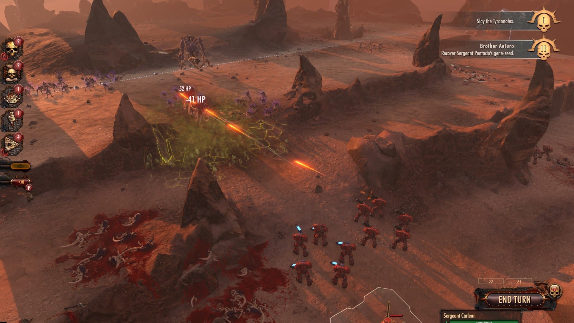 Blood Angel Space Marines kämpfen in einem Screenshot aus Warhammer 40.000: Battlesector gegen die Tyraniden.